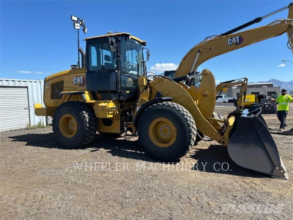 CAT 926M QC 3V لوادر بعجل