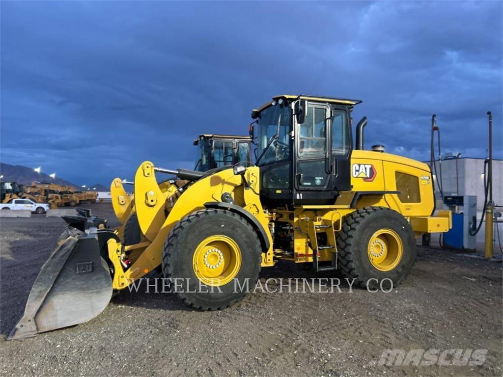 CAT 926M QC 3V لوادر بعجل