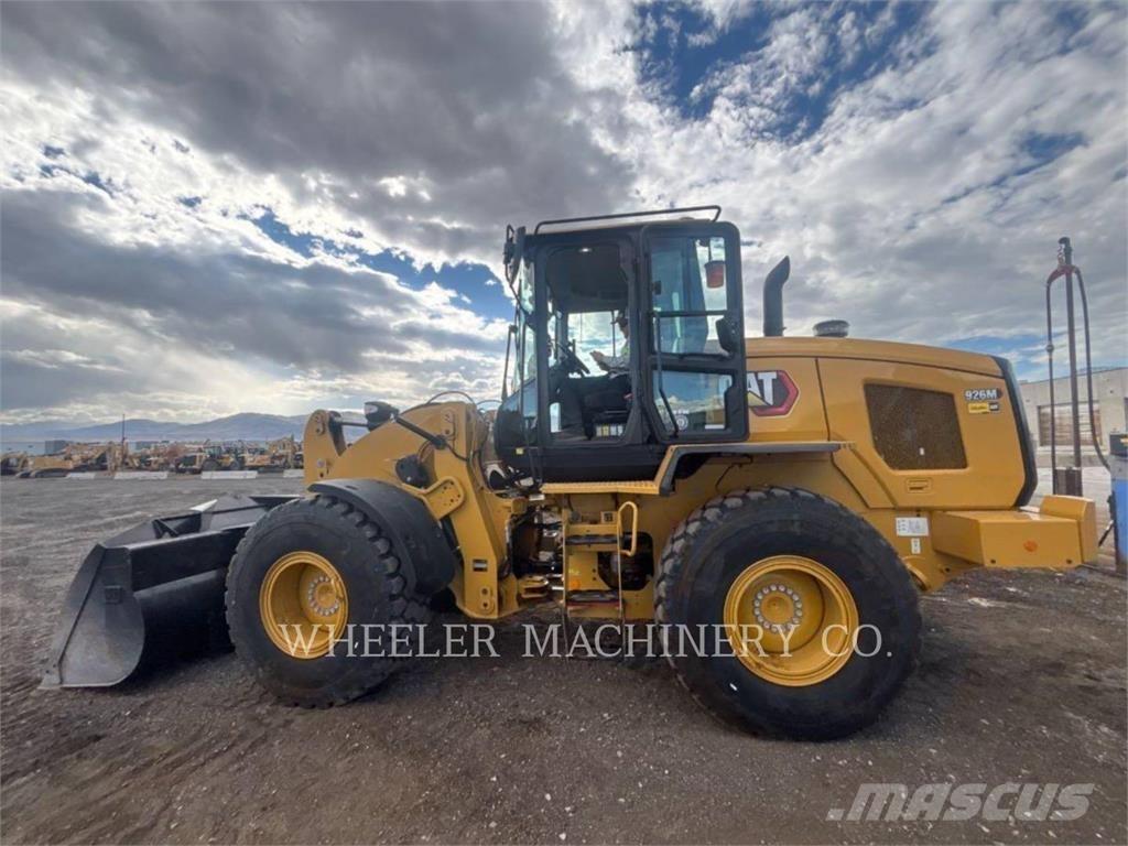 CAT 926M QC 3V لوادر بعجل