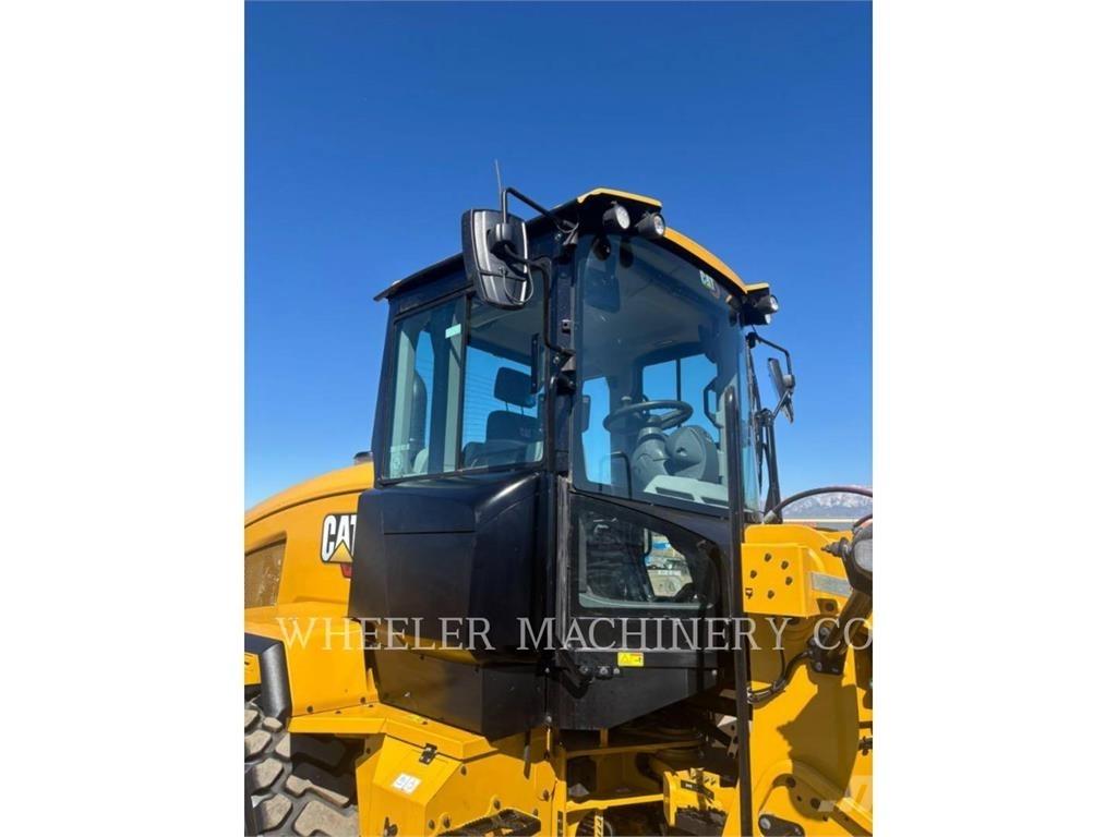 CAT 926M QC 3V لوادر بعجل