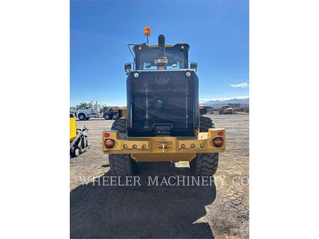 CAT 926M QC 3V لوادر بعجل