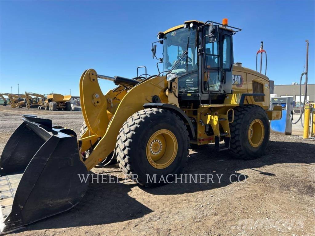 CAT 926M QC 3V لوادر بعجل