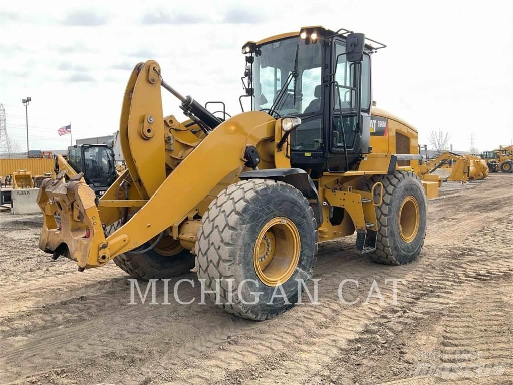 CAT 926M RQ لوادر بعجل