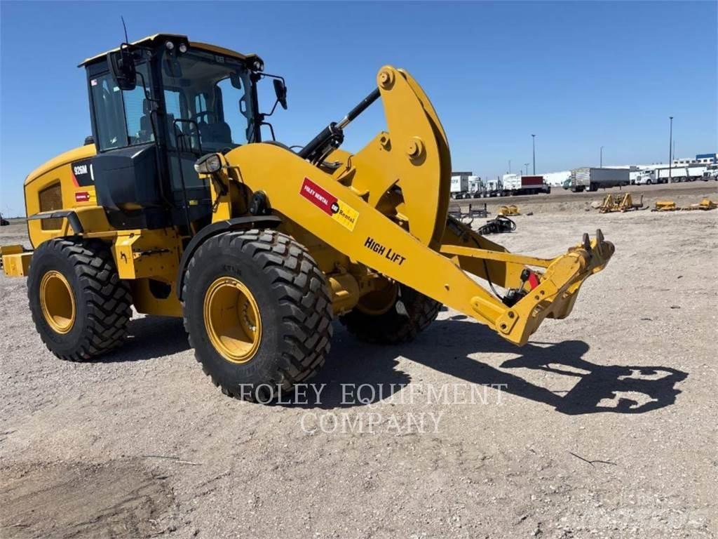 CAT 926MHL لوادر بعجل