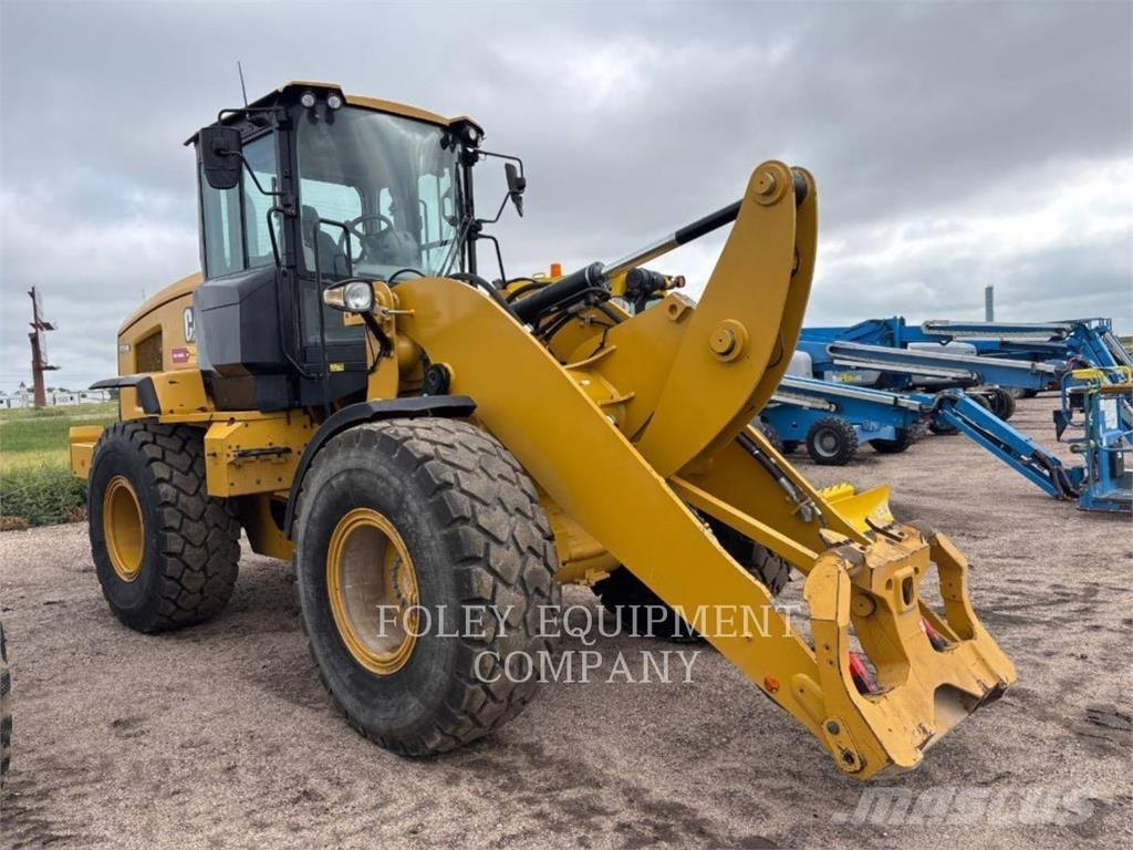 CAT 926MHL لوادر بعجل