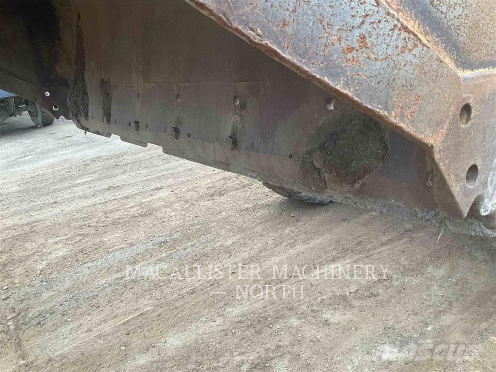 CAT 928GZ لوادر بعجل