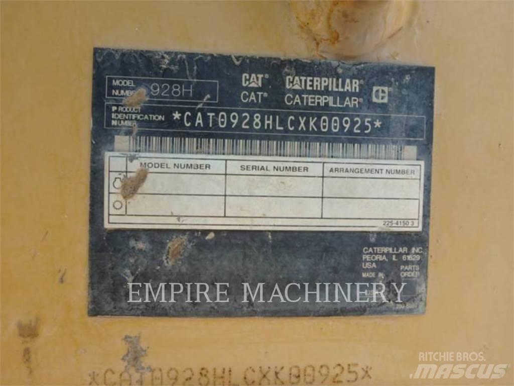 CAT 928H لوادر بعجل