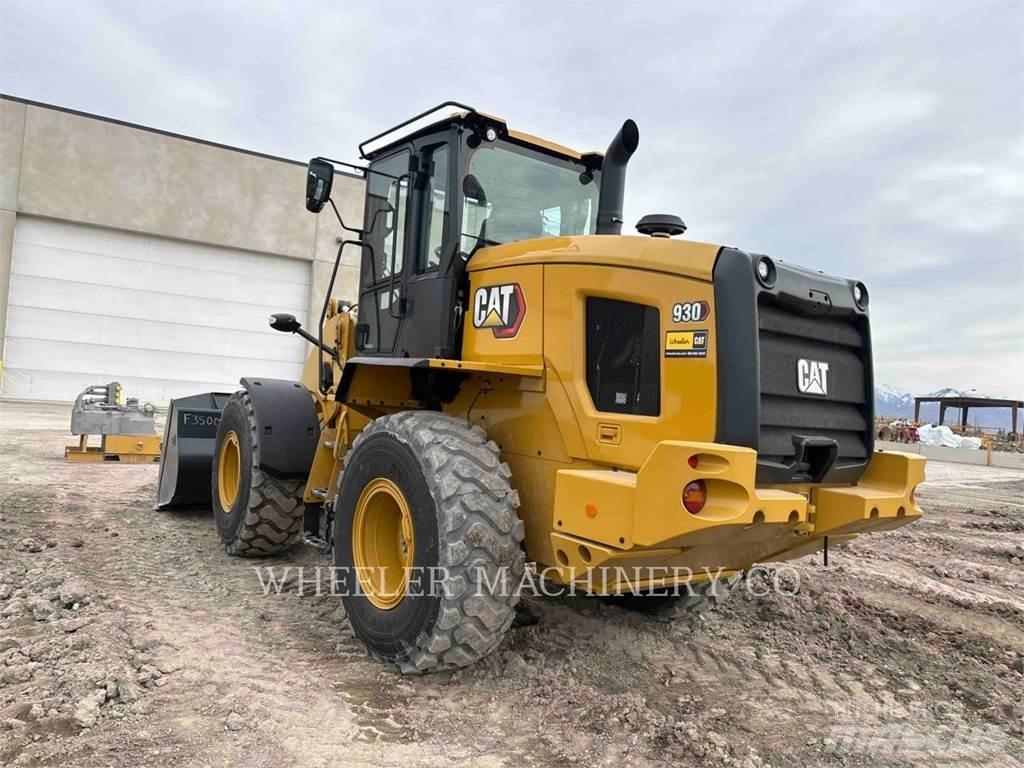 CAT 930 QC لوادر بعجل