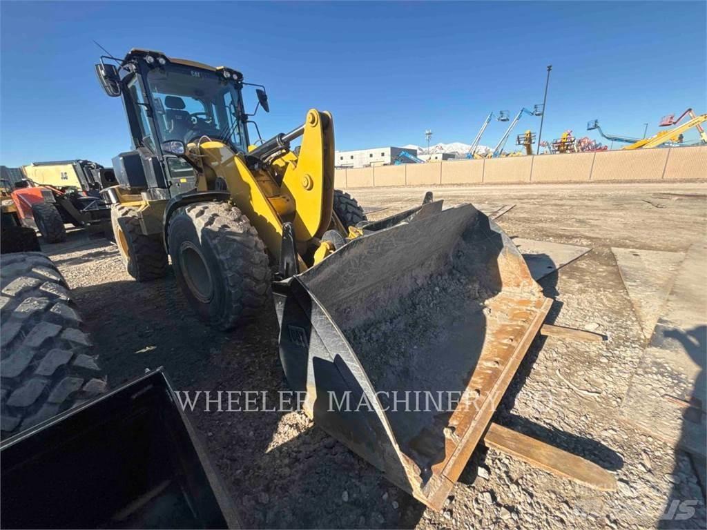 CAT 930 QC لوادر بعجل