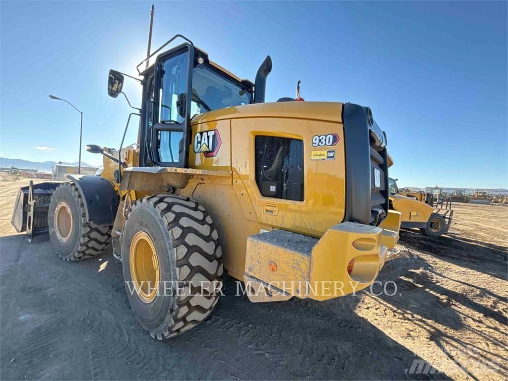 CAT 930 QC لوادر بعجل