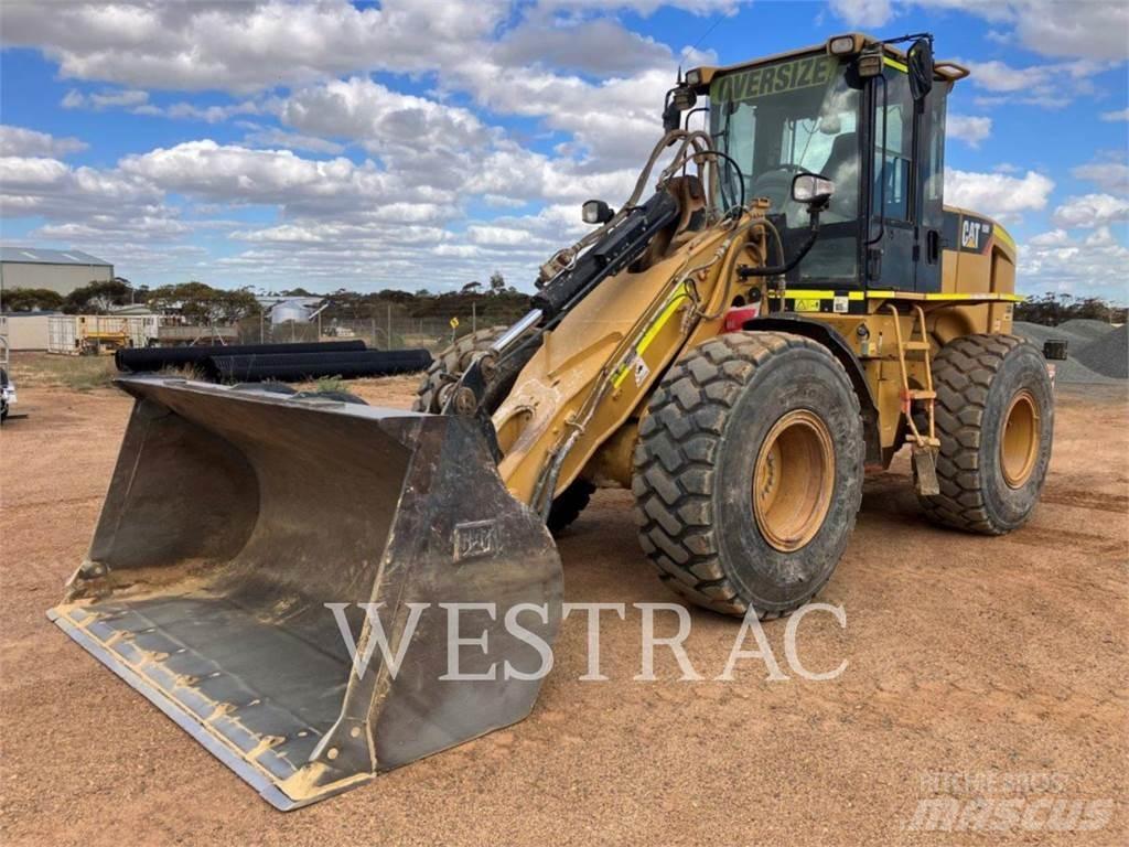 CAT 930H لوادر بعجل
