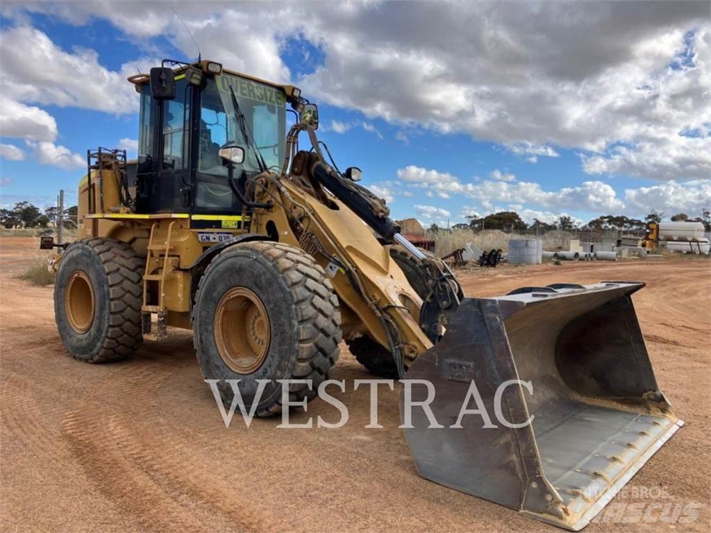 CAT 930H لوادر بعجل