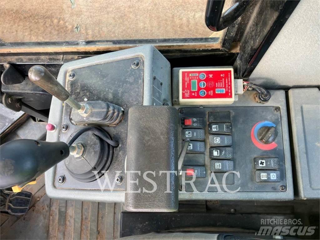 CAT 930H لوادر بعجل