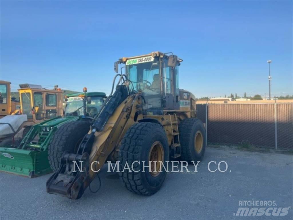 CAT 930H لوادر بعجل