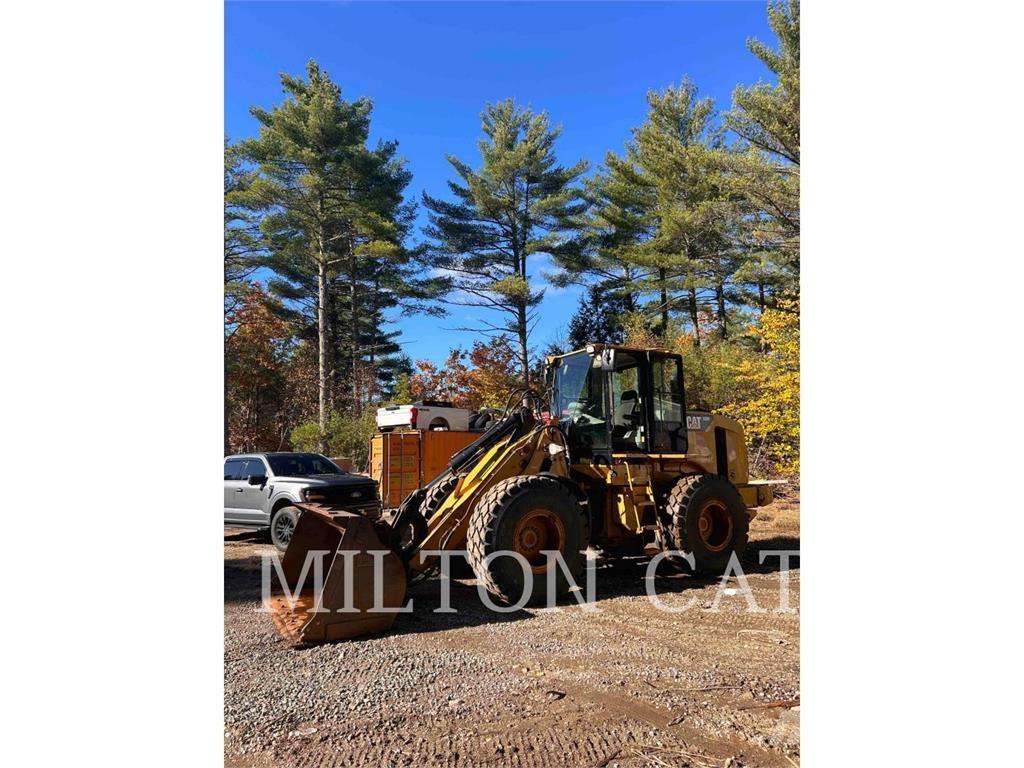 CAT 930H لوادر بعجل