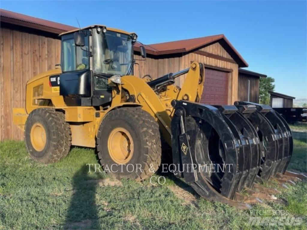 CAT 930K لوادر بعجل