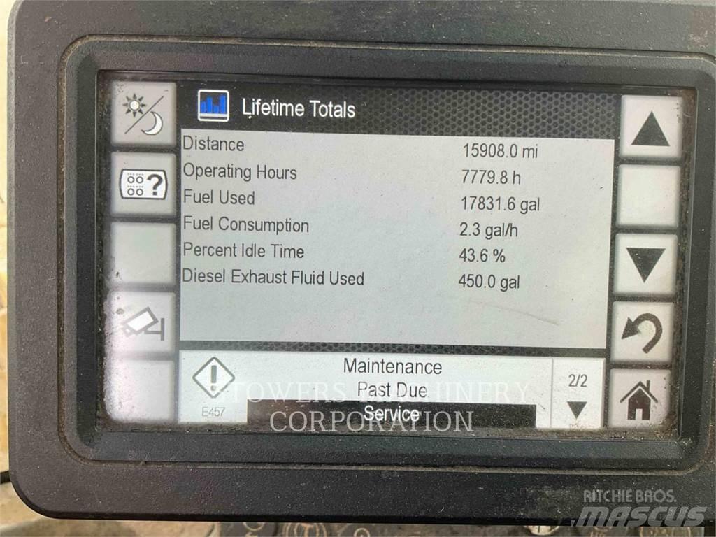 CAT 930M لوادر بعجل