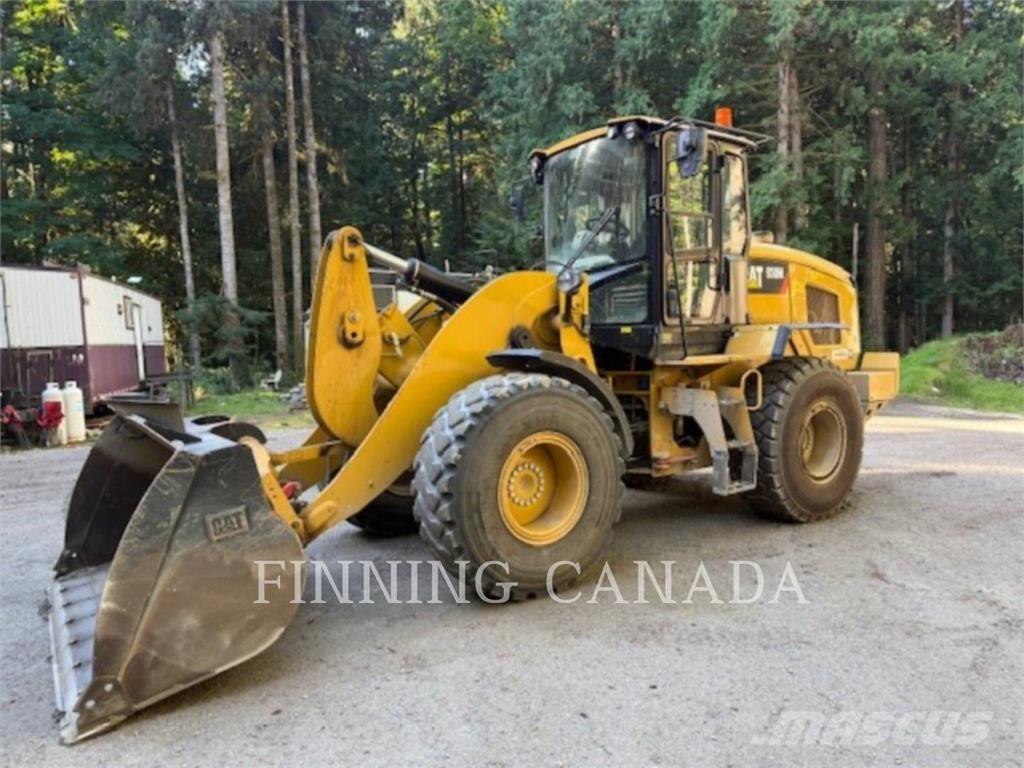 CAT 930M لوادر بعجل