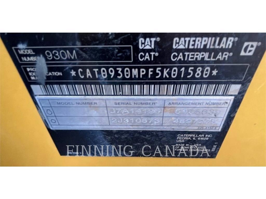 CAT 930M لوادر بعجل
