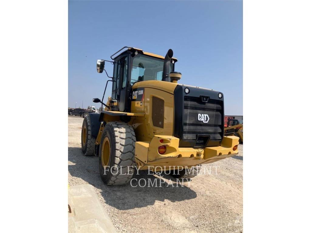 CAT 930M لوادر بعجل