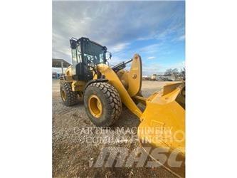 CAT 930M 2V لوادر بعجل