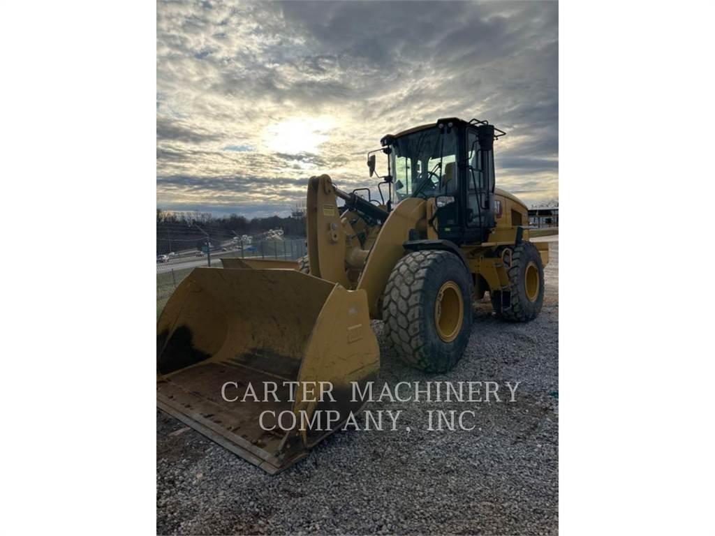 CAT 930M 2V لوادر بعجل