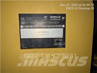 CAT 930M FC لوادر بعجل