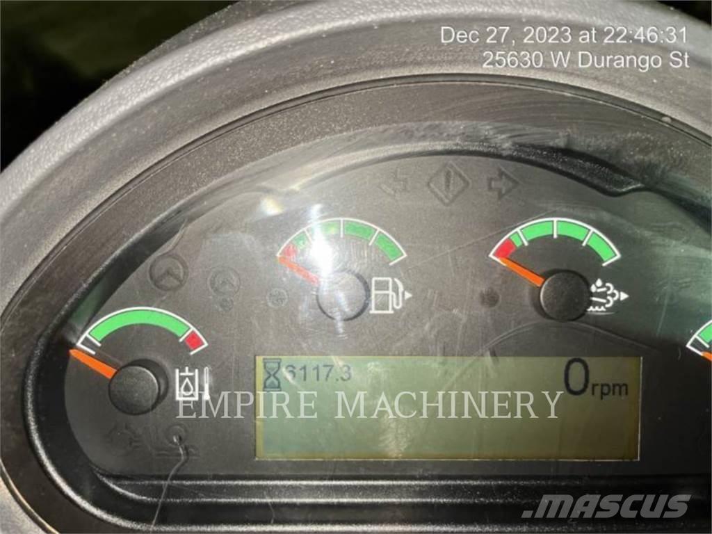 CAT 930M FC لوادر بعجل