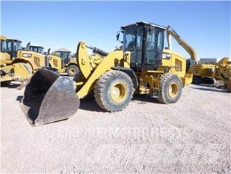 CAT 930M FC لوادر بعجل