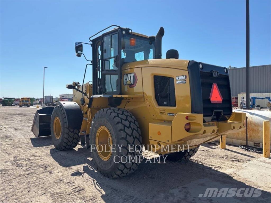 CAT 930MHLAH لوادر بعجل