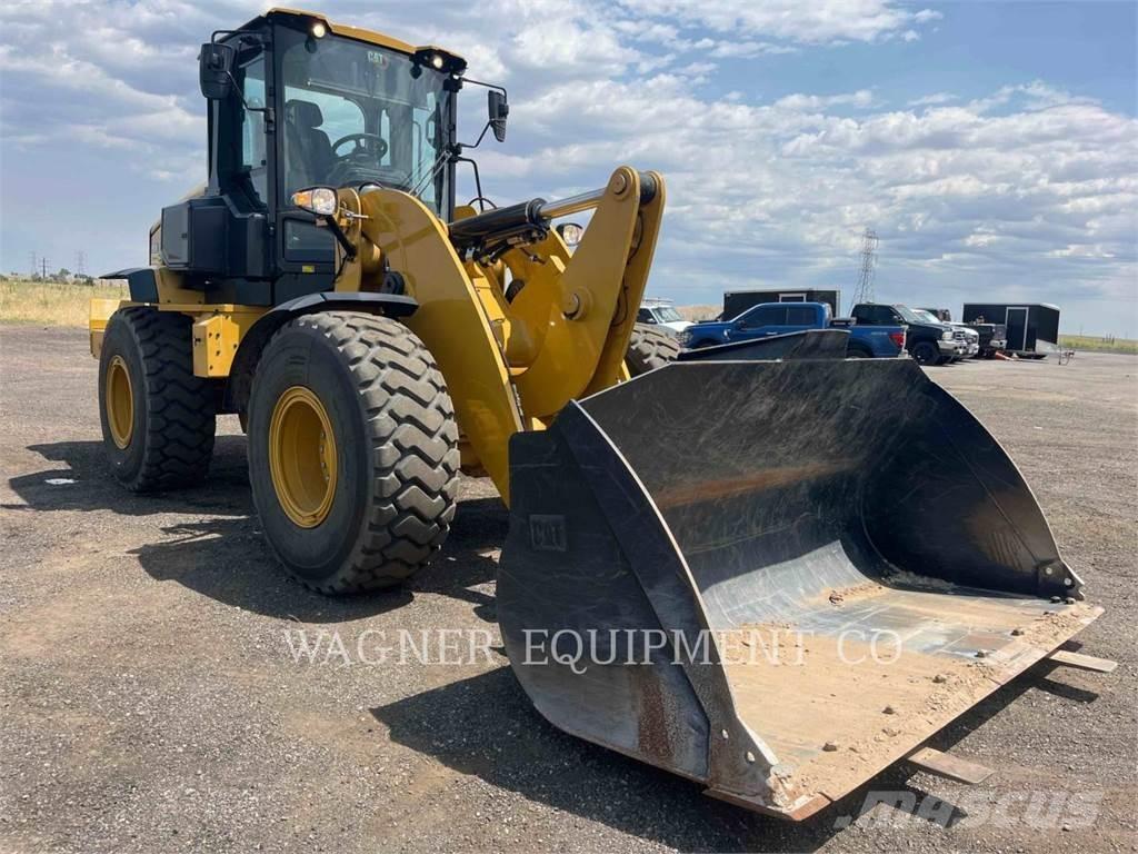 CAT 938 FC لوادر بعجل