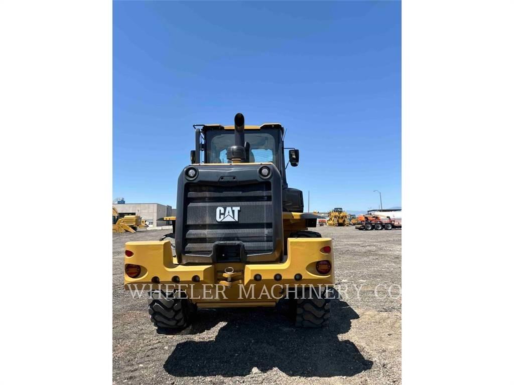 CAT 938 QC لوادر بعجل