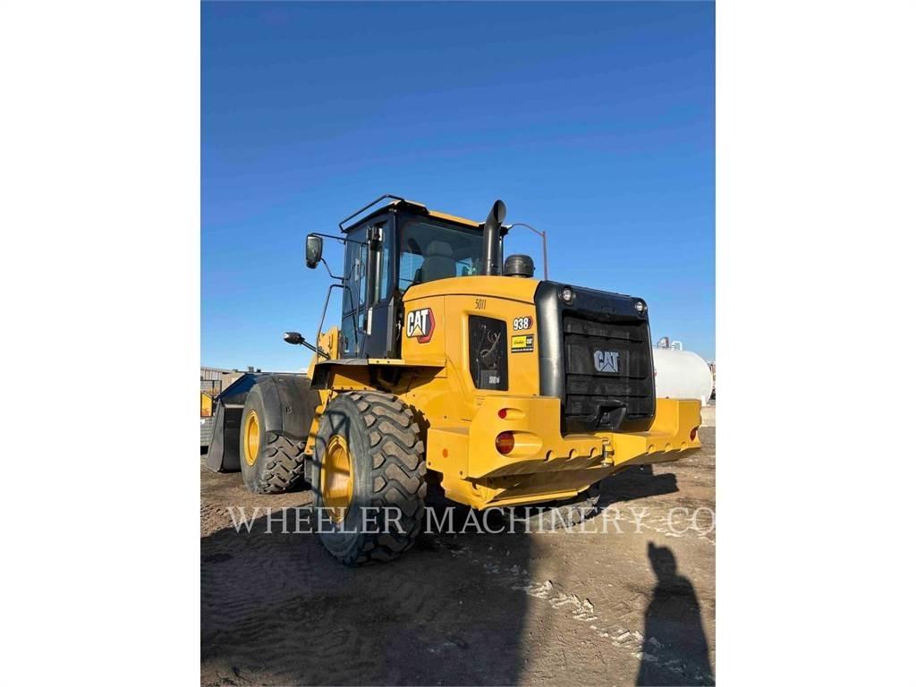 CAT 938 QC لوادر بعجل