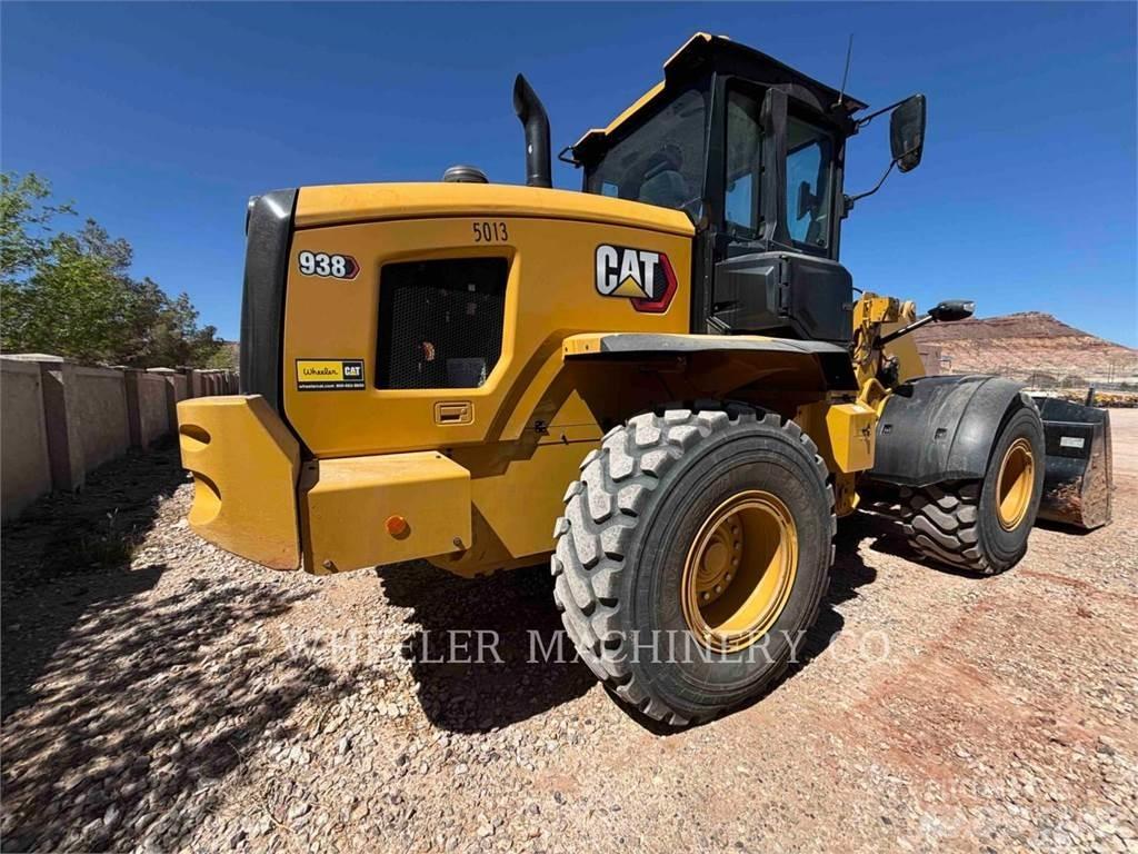 CAT 938 QC لوادر بعجل