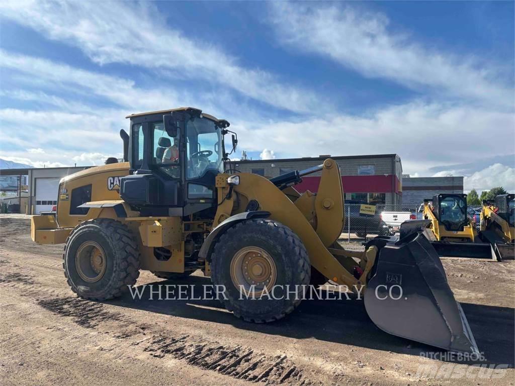 CAT 938 QC لوادر بعجل