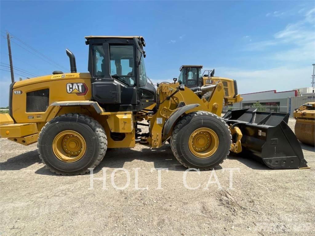 CAT 938 QC لوادر بعجل