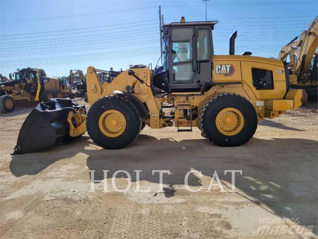 CAT 938 QC لوادر بعجل
