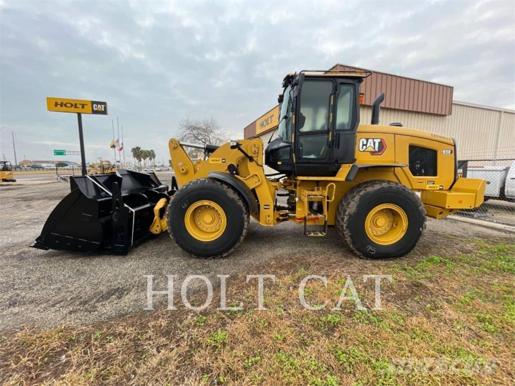 CAT 938 QC لوادر بعجل