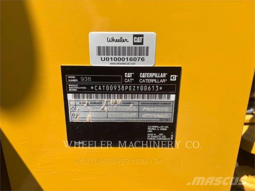 CAT 938 QC لوادر بعجل