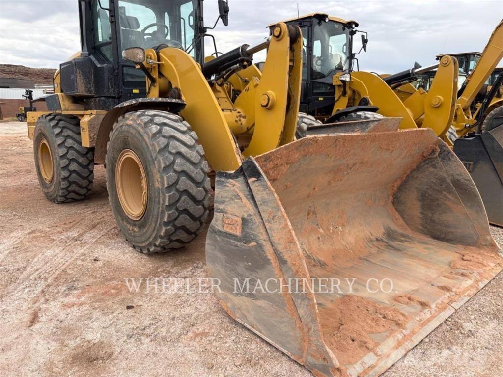CAT 938 QC لوادر بعجل