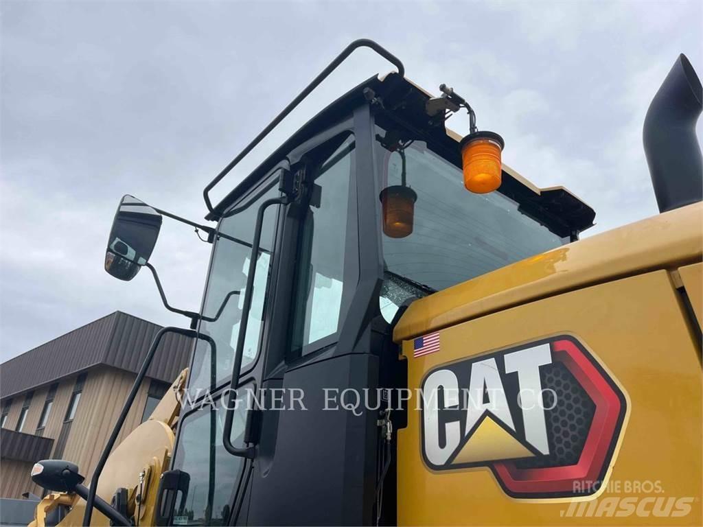 CAT 93814 لوادر بعجل
