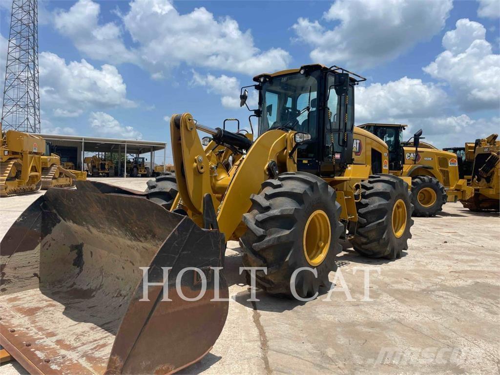 CAT 93814 لوادر بعجل