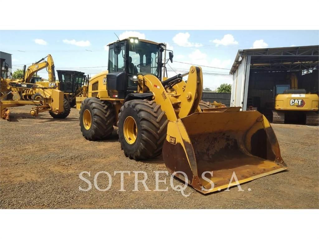 CAT 938K لوادر بعجل