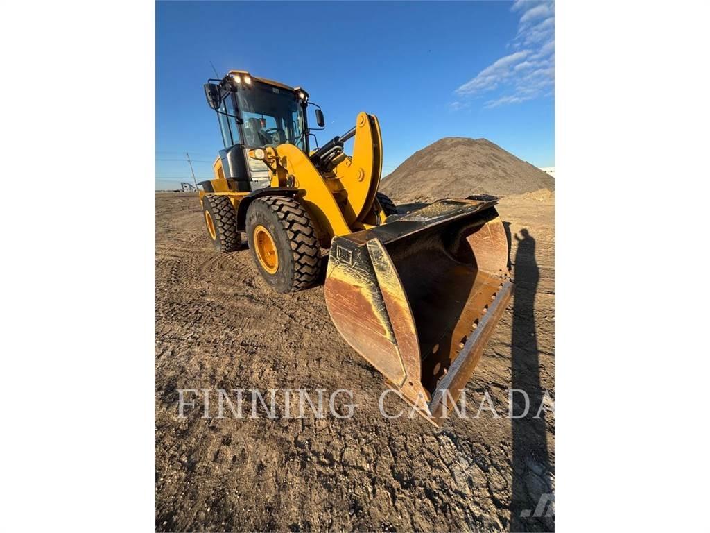 CAT 938K لوادر بعجل