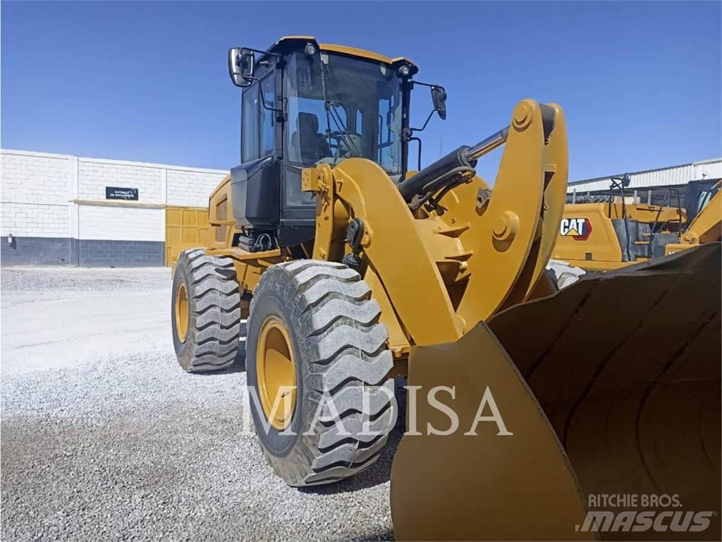 CAT 938K CL2 لوادر بعجل