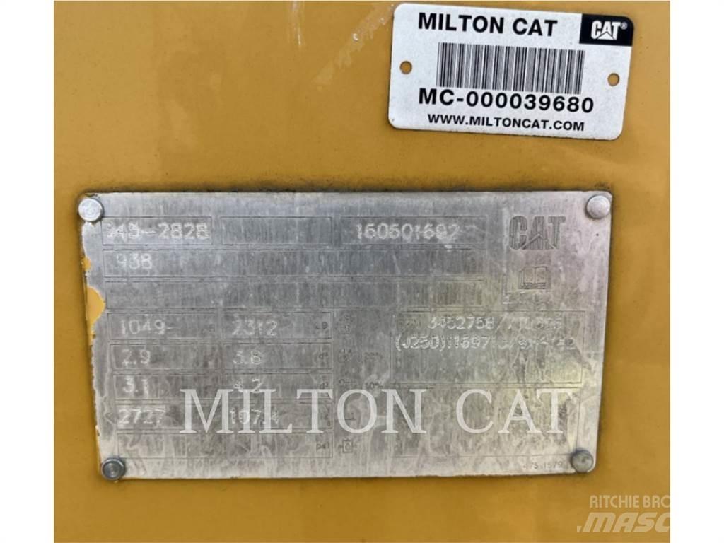 CAT 938K PIN ON BUCKET دلاء