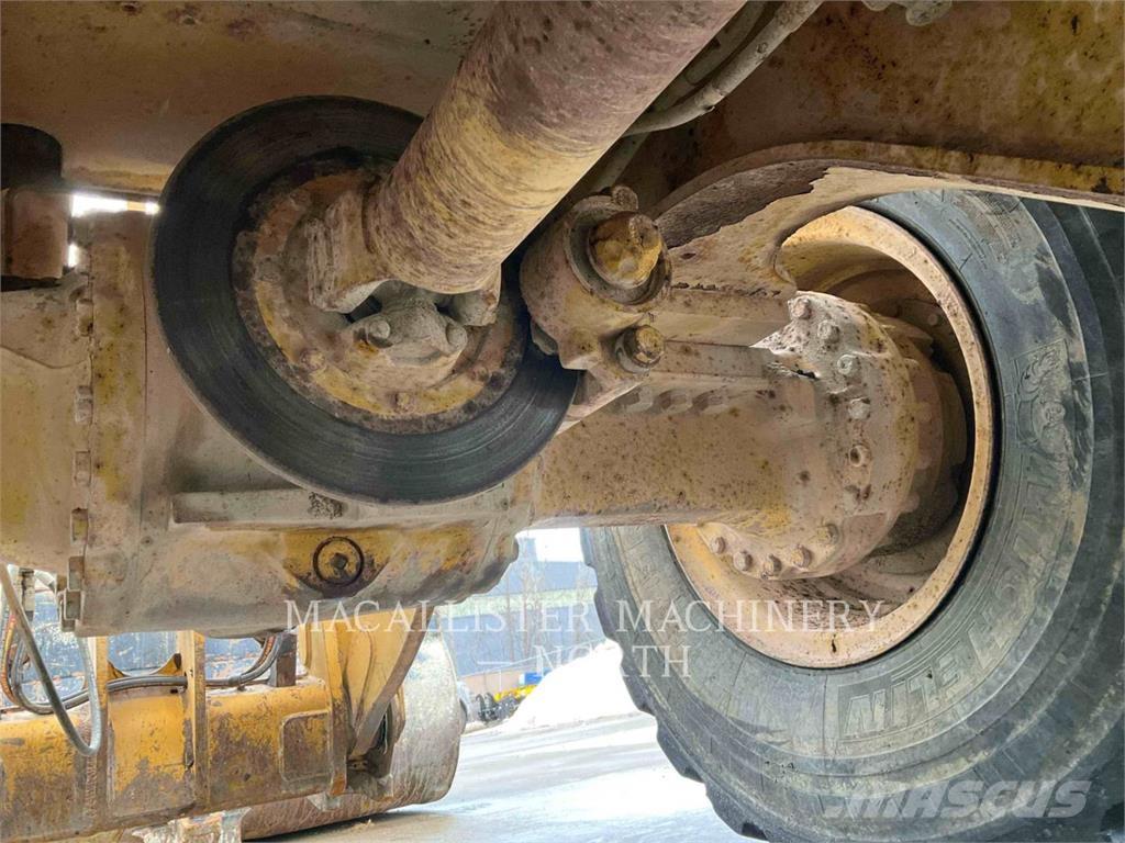 CAT 938K RQ+ لوادر بعجل