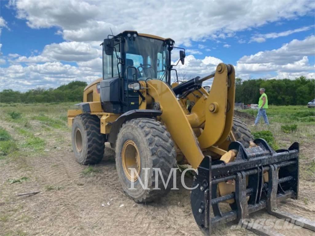 CAT 938M لوادر بعجل