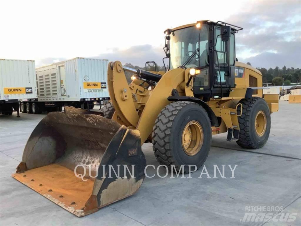 CAT 938M لوادر بعجل