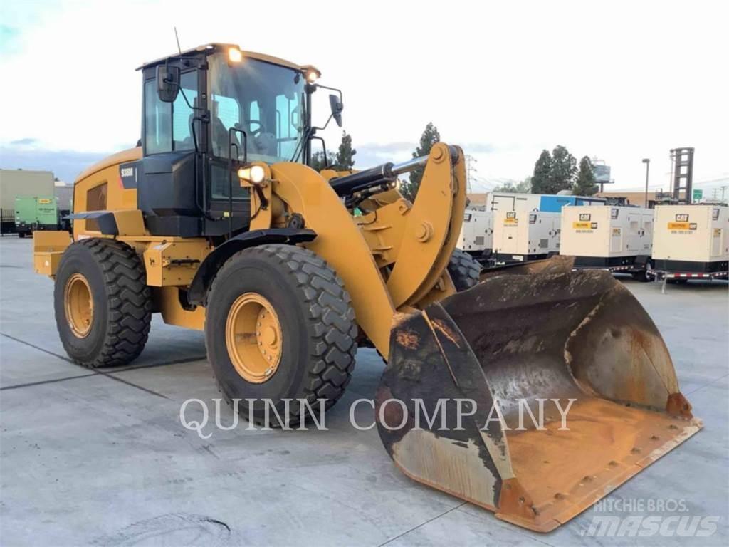 CAT 938M لوادر بعجل